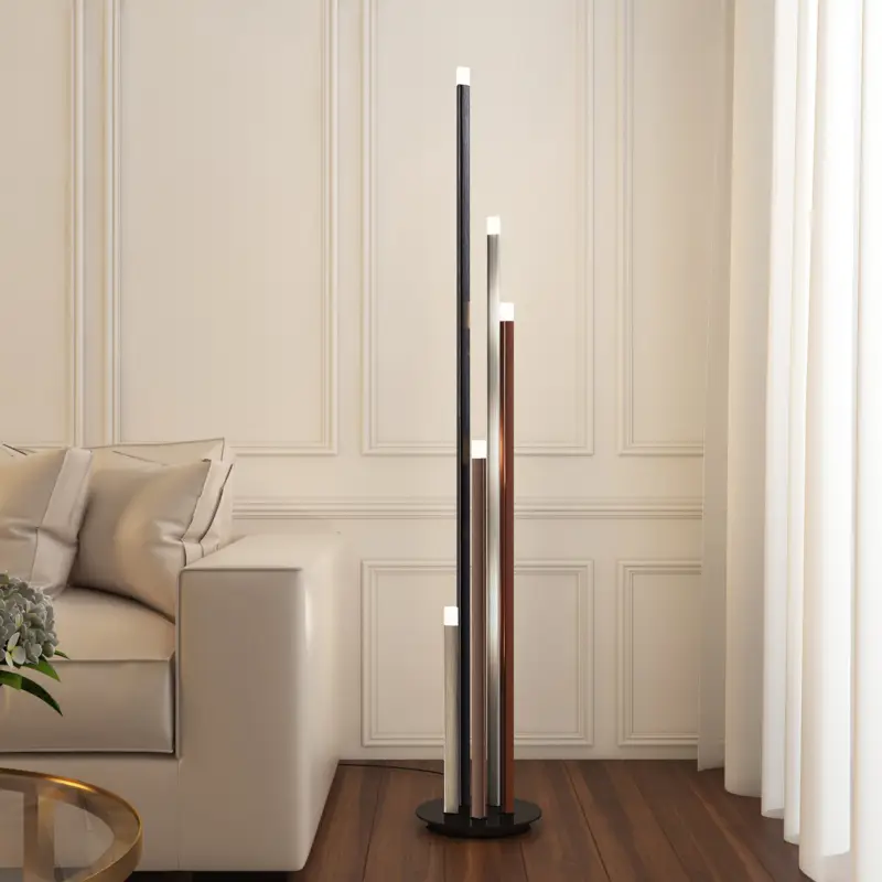 Populärt val Lucande LED-golvlampa Stoika, 150 cm, 5 lampor, metall