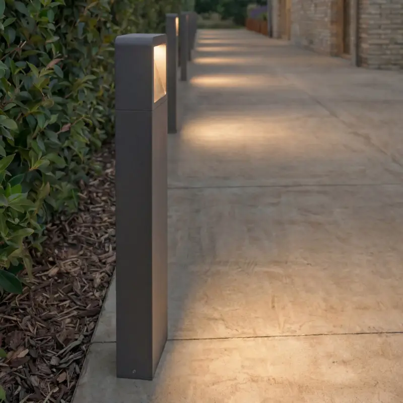 Kundfavorit Lucande LED-väglampa Leya, 65 cm, antracit, metall, IP54