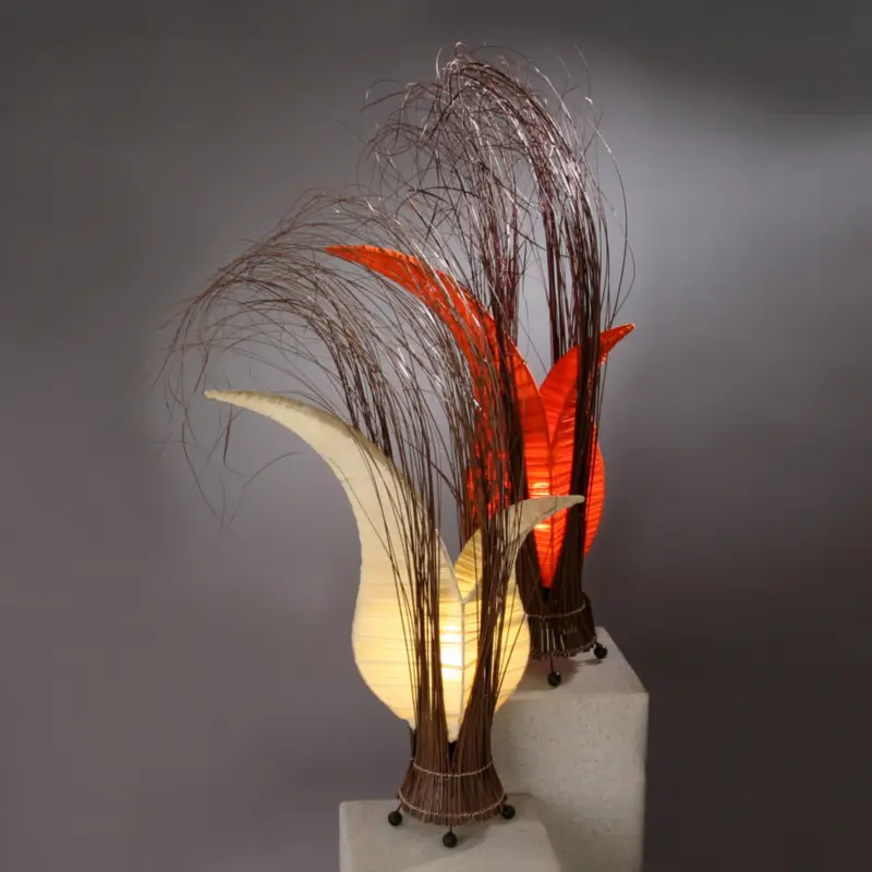 Bunga bordslampa i floral form, orange Sista chansen