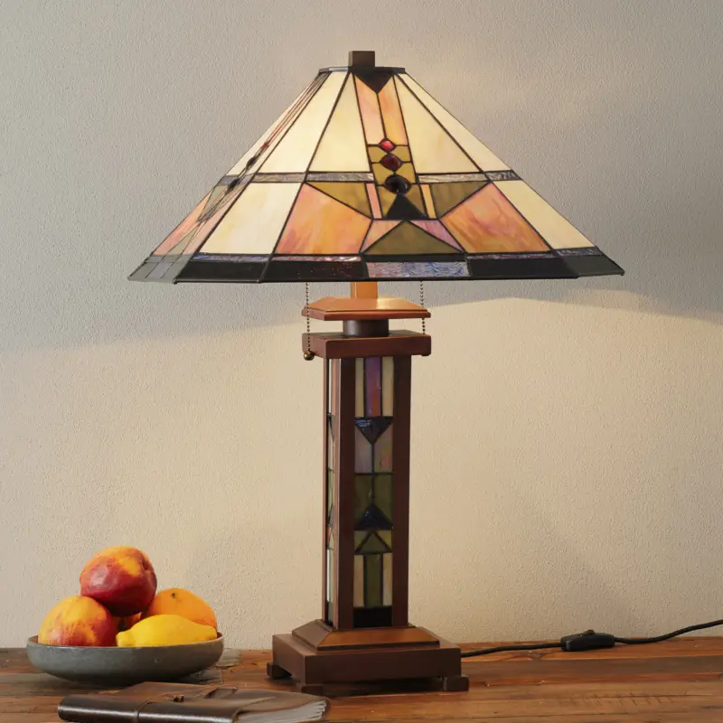 Populär Bordslampa Leondra i Tiffanystil