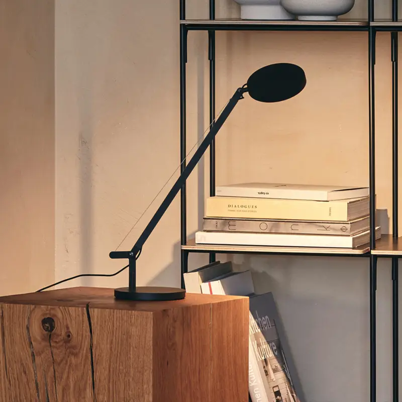 Snabb frakt Artemide Demetra Micro bordslampa 2 700 K svart
