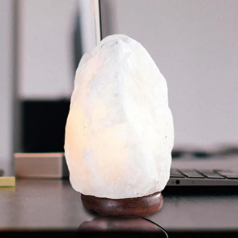 Saltkristall bordslampa Stone, vit Populärt val