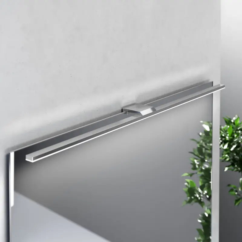 LED-spegellampa Triga IP44, krom, 80cm, 4.000K Premium