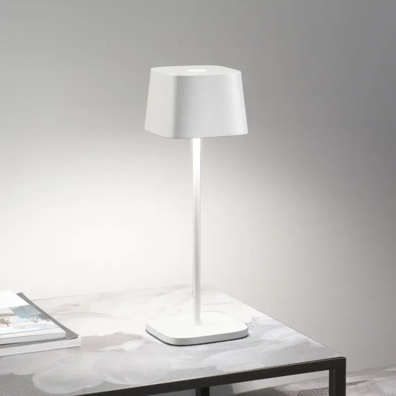 Billigare Zafferano Ofelia 3K bordslampa IP65 vit
