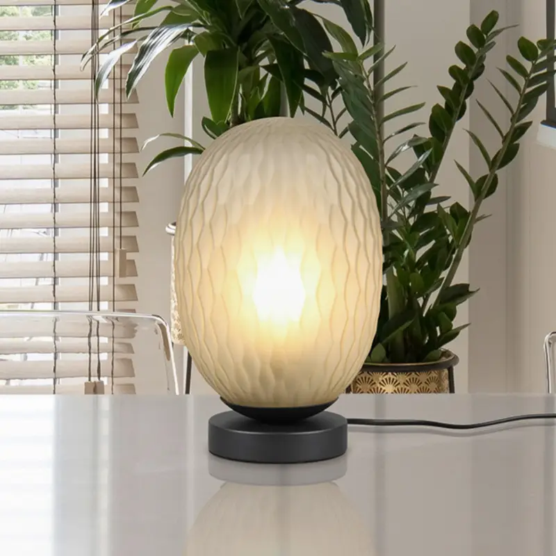 Sista chansen Facette bordslampa, grön, höjd 29 cm, glas, E27
