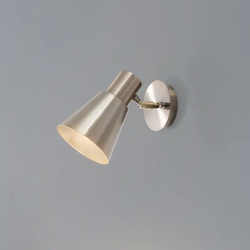 Snabb leverans Vägglampa Kem, mässing, metall, höjd 22 cm, E27