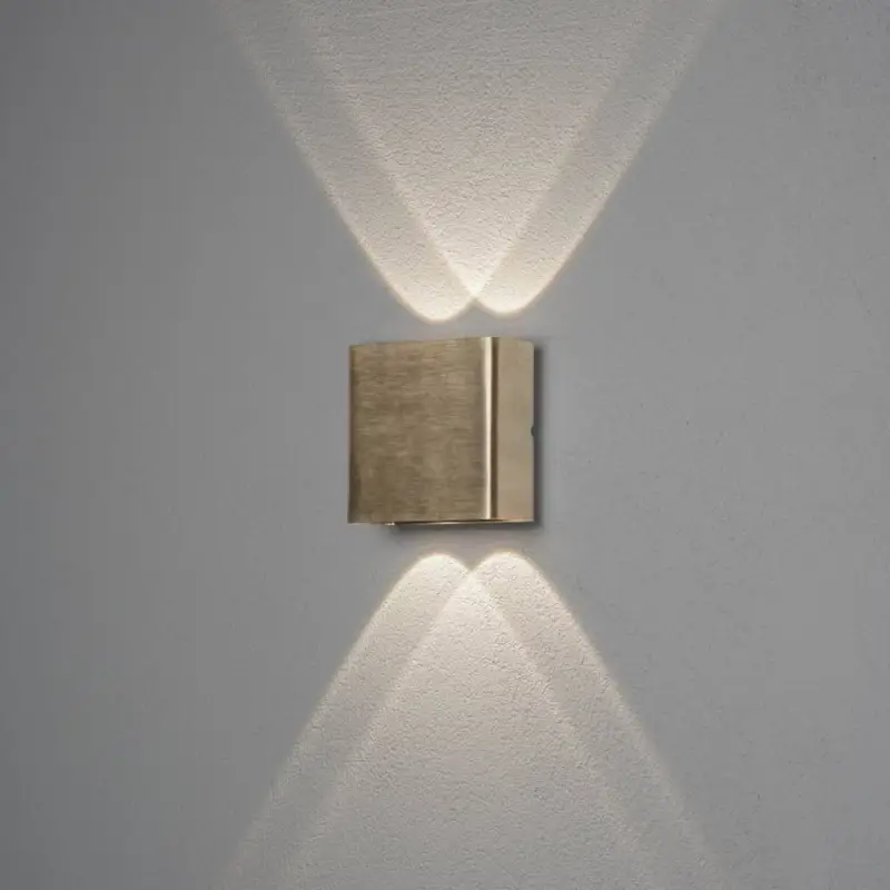 Köp online Chieri Vägglampa LED 3000K 2x2W Mässing IP54